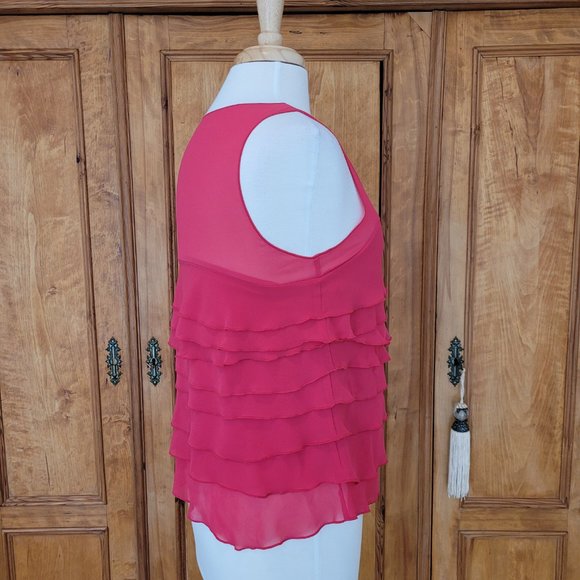 Express Tiered Ruffle Sleeveless Blouse in Raspberry Red. Size Medium. - Picture 7 of 10